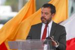 Alcalde Carlos Fernando Galán confirma salida de la directora de la directora de la Unidad Administrativa Especial de Servicios Públicos