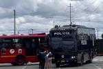 Policía protagoniza persecución de película detrás de un TransMilenio Policía protagoniza persecución de película detrás de un TransMilenio