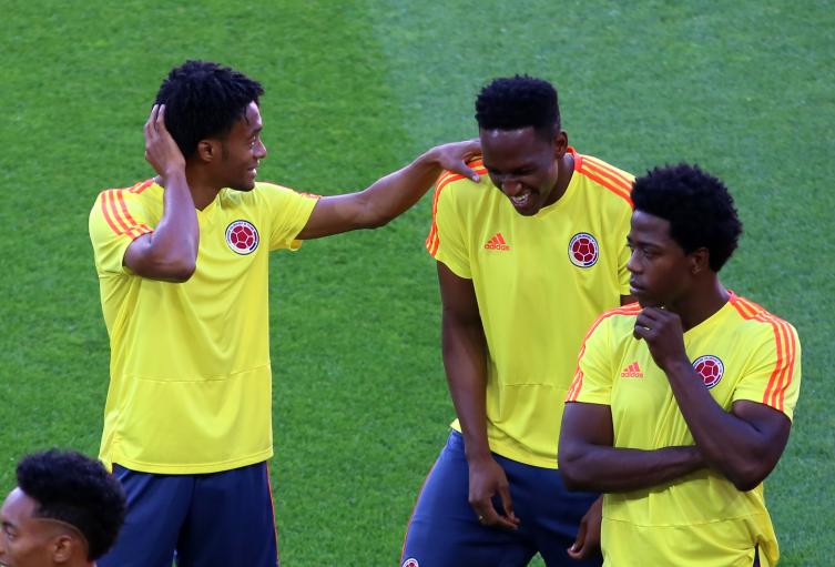 Yerry Mina y Juan Guillermo Cuadrado en el entrenamiento de la Selección Colombia