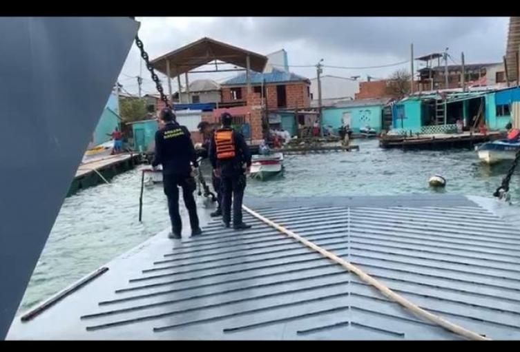 Habitantes del Archipièlago de San Bernardo recibieron ayudas humanitarias y 150,000 litros de agua