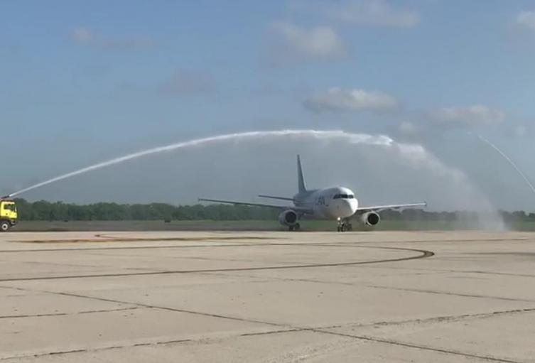 Primer aterrizaje en Barranquilla.