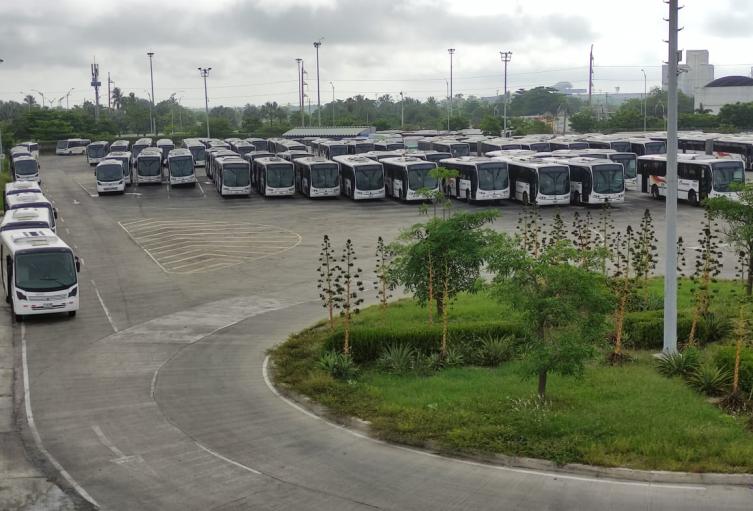 Transmetro suspende operaciones
