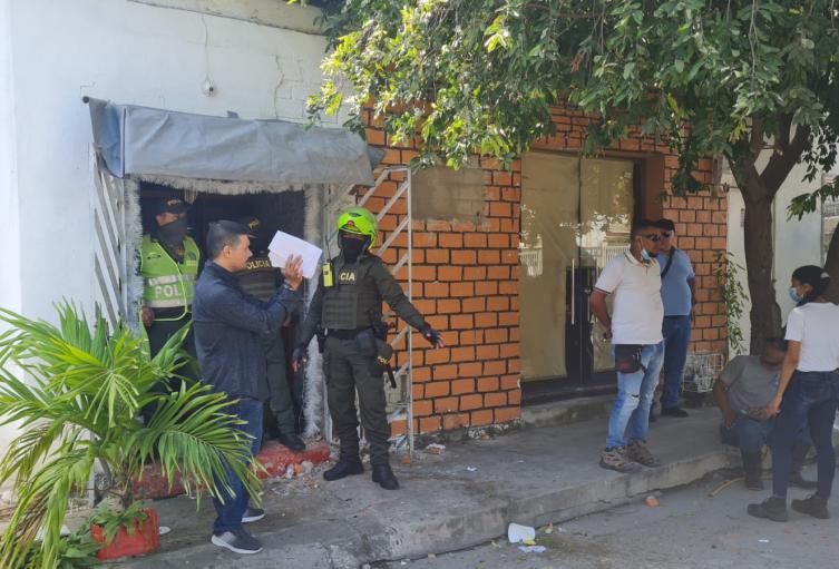 Una familia en Cartagena pide justicia ante una orden de desalojo 