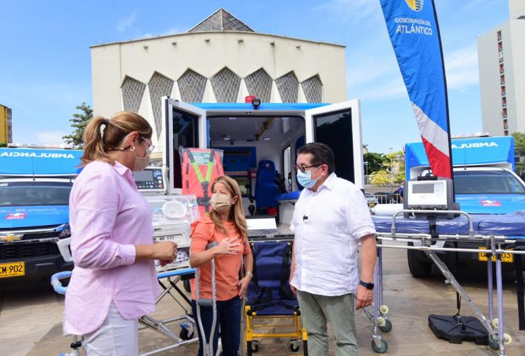 Entrega de ambulancias 