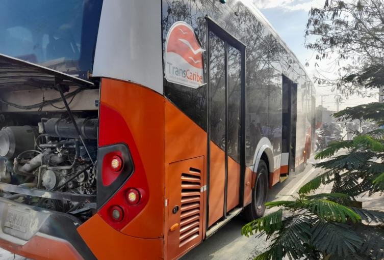 Transcaribe se prende en llamas en el barrio Bosque 