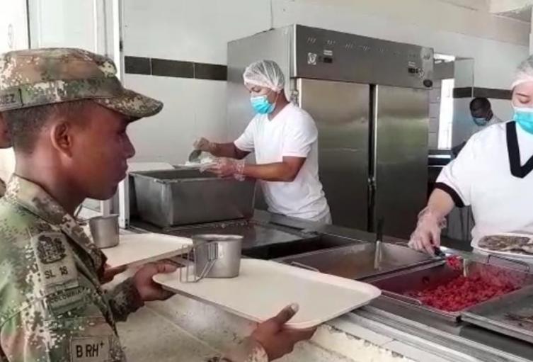 Aseguran que cuentan con estrictos controles para garantizar la buena alimentación del personal