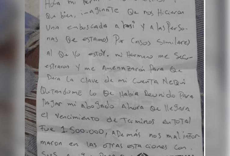 Una carta la prueba de la defensa de los 10 hombres abusada en estación de policía de Cartagena 