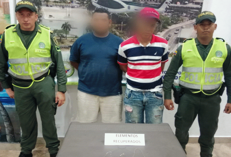 'Stiven', de 21 años, y alias 'Roberto' de 34. Capturados