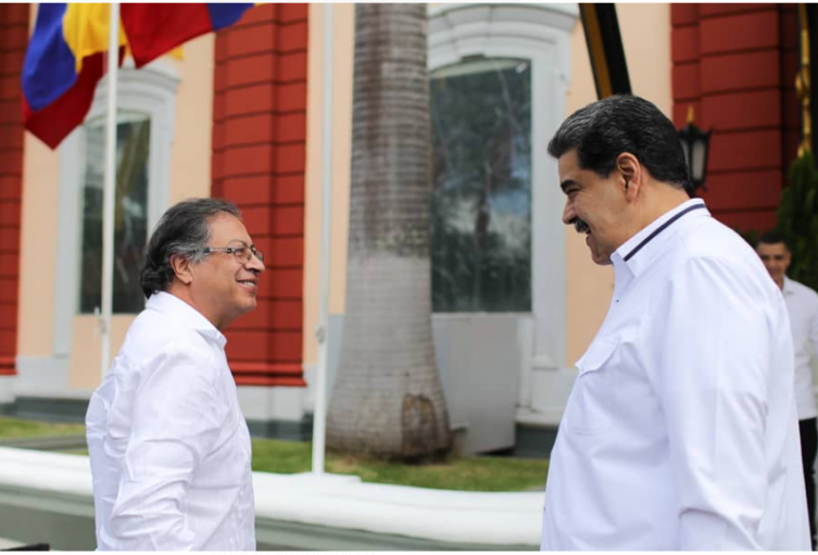 Presidentes Gustavo Petro y Nicolás Maduro reunidos en Venezuela