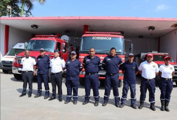Bomberos de Cartagena se van de plantón.
