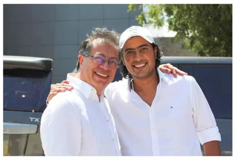 Gustavo Petro y Nicolás Petro.