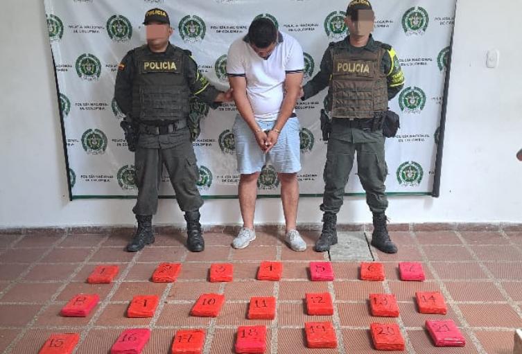 La droga era transportada en un bolso 