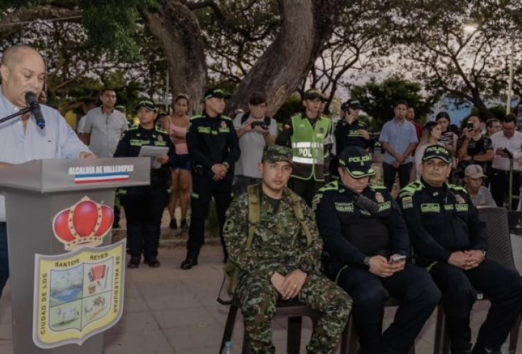 El decreto empezó a regir desde el jueves 11 de enero tras su firma pública en el parque Los Algarrobillos. 