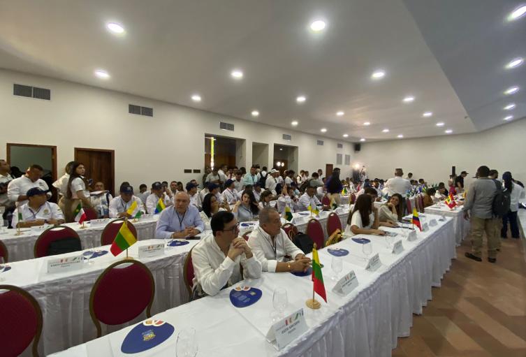 Cumbre de alcaldes de Bolívar 2024