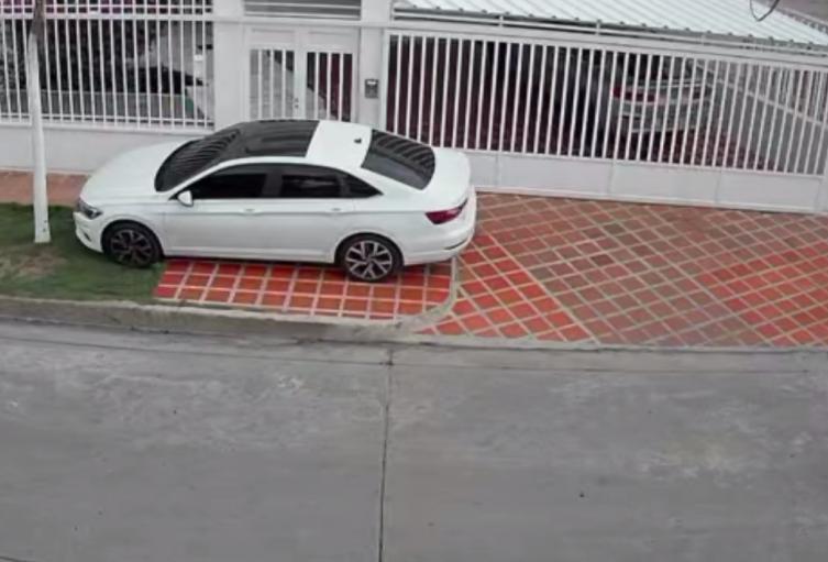 Roban 1.200 millones de pesos