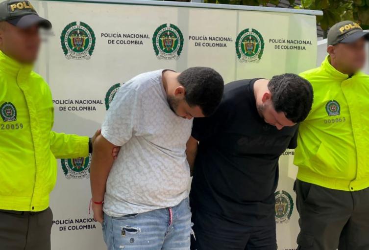 Presuntos integrantes de una banda dedicada al hurto de relojes de alta gama. 