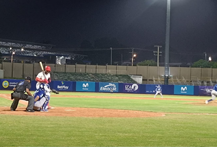 Tigres de Cartagena vuelven al liderato del Round Robin tras vencer a Vaqueros / Cartagena 09/01/2025