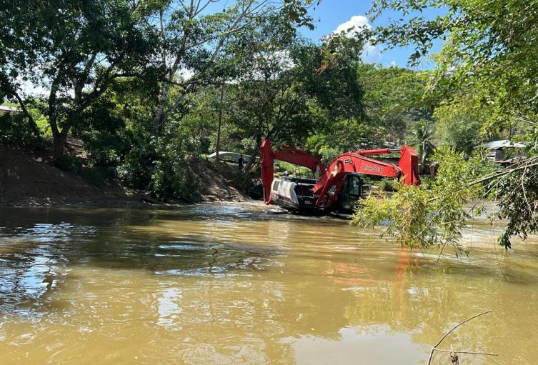 Continúan los trabajos para mitigar las consecuencias de la temporada invernal 2024 en Montecristo (Bolívar) 