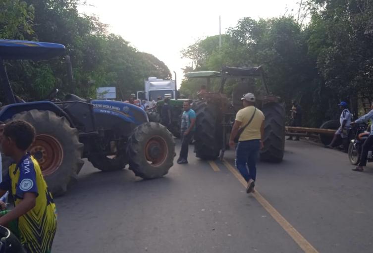 Los bloqueos iniciaron a las 5 de la mañana