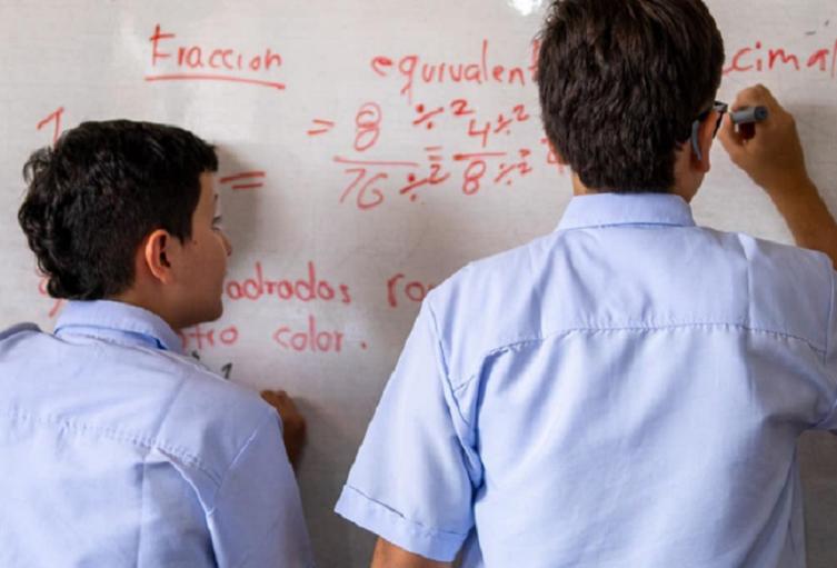 Becas para profesores de matemáticas en Antioquia