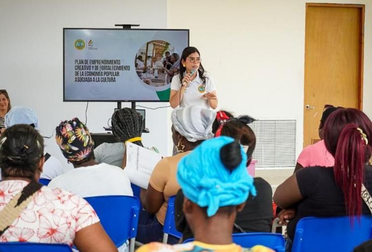 Capacitaciones dirigidas por autoridades de diferentes gremios en la ciudad
