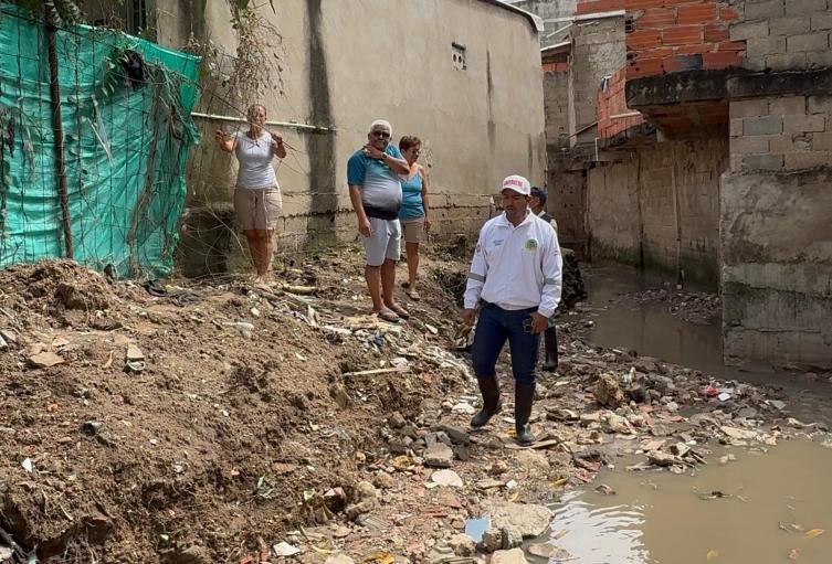 Canal abandonado en Cartagena