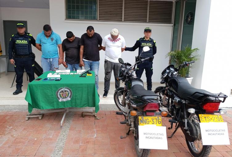 Capturan a cuatro hombres que habrían robado un camión de alimentos en Turbaco