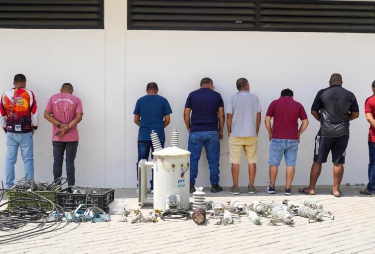 Imponen sentencia a tres miembros de ‘Los Neutrales’ la banda que vendía luz robada en Santa Marta