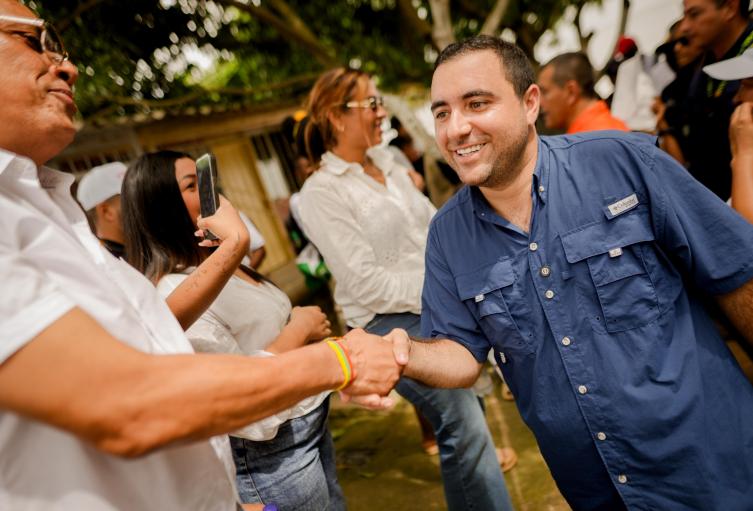 Gobernador Yamil Arana