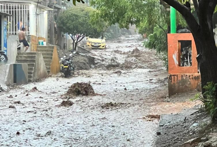 Emergencia en Santa Marta: Aguacero extremo dejó miles de damnificados