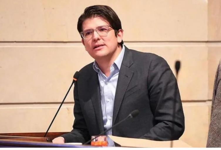 Magdalena manifiesta pesar y condena la violencia política tras la muerte del senador Miguel Uribe Turbay