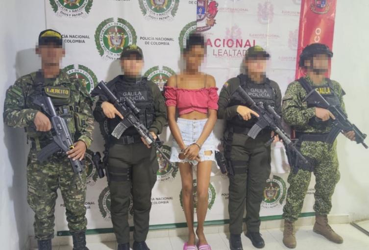Detenida por el Ejército y la Armada