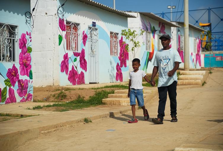Entrega de viviendas nuevas en Villa Arana, San Cristóbal