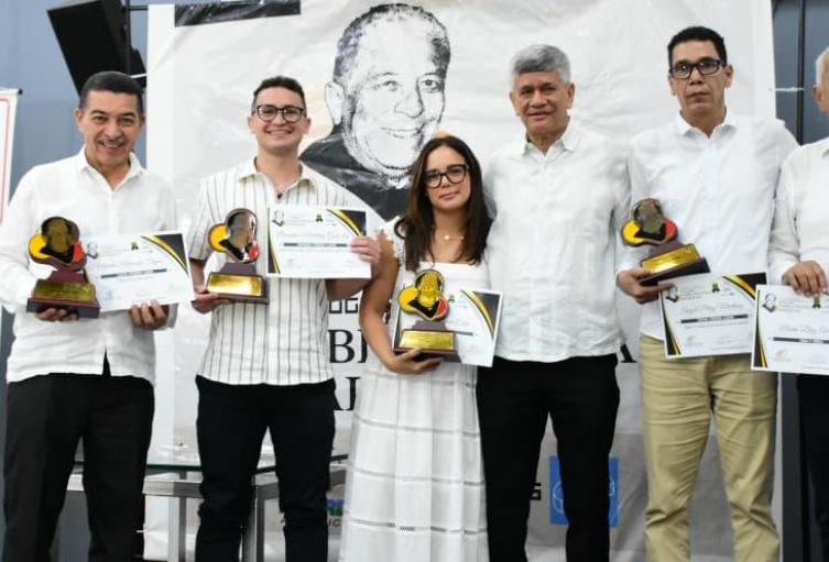 Ganadores del premio de periodismo deportivo TECNOGLASS