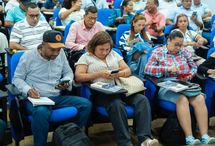Nunca es tarde más de 500 adultos mayores de 40 años vuelven a las aulas en la Universidad del Magdalena