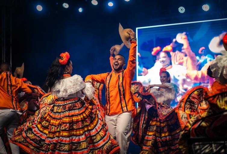 Santo Tomás - Porro Negro 