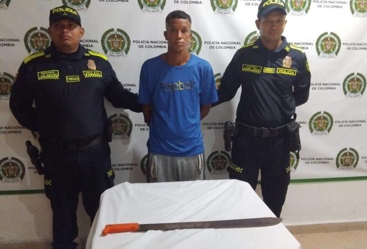 El capturado fue dejado a disposición Fiscalía General de Nación por el delito de maltrato animal.