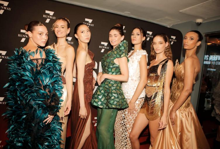 La reina del Carnaval 2026, Michelle Char, participó como modelo en esta destacada plataforma internacional.