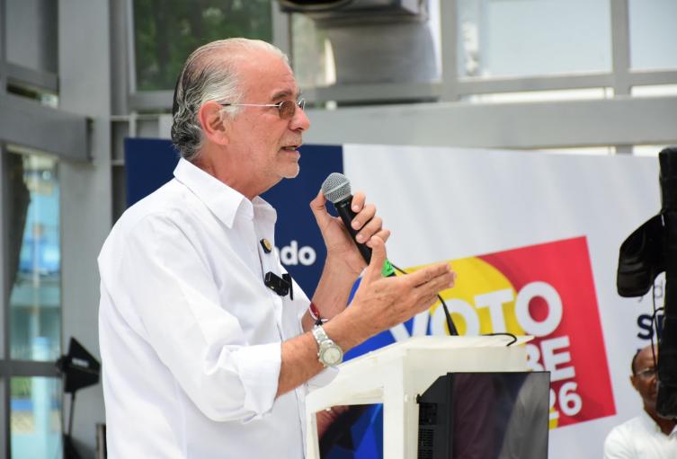 Eduardo Verano, gobernador del Atlántico.