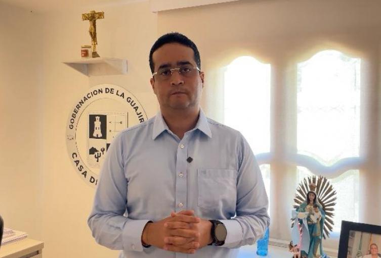 Gobernador, Jairo Aguilar. 