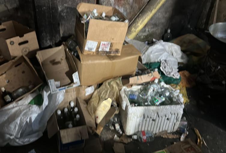 Las pruebas toxicológicas confirmaron la presencia de metanol 