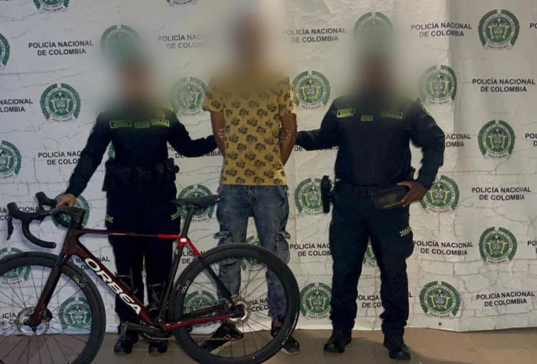 Capturan en Cartagena a alias Porta con una bicicleta reportada como robada avaluada en $35 millones