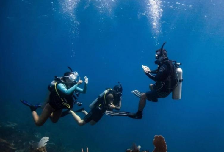 Murió turista caucana durante práctica de buceo cerca de Taganga