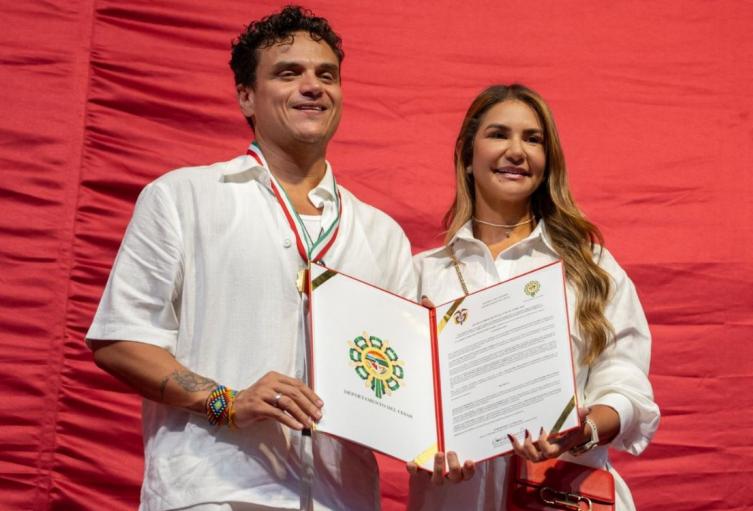 La Paz declara a Silvestre Dangond Hijo Adoptivo La Paz declara a Silvestre Dangond Hijo Adoptivo