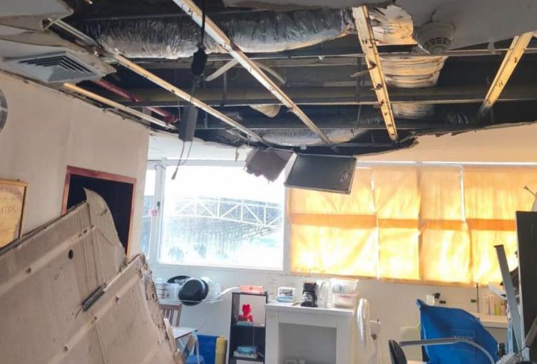 Se cae techo de edificio de la Universidad del Atlántico