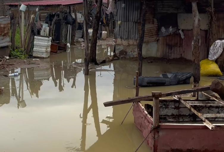 Lluvias dejaron a decenas de familias damnificadas. 