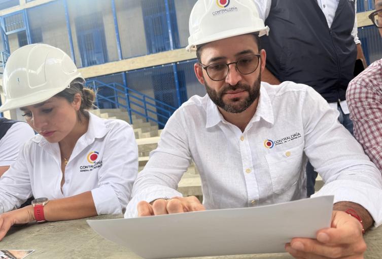 Vicecontralor General, Carlos Mario Zuluaga.