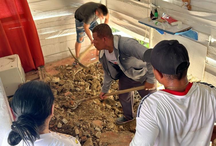 Madre e hija de 10 años habrían sido asesinadas y enterradas en su casa por la pareja sentimental de la mujer