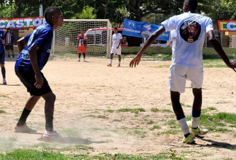 Partido de fútbol Pepes vs Costeños 