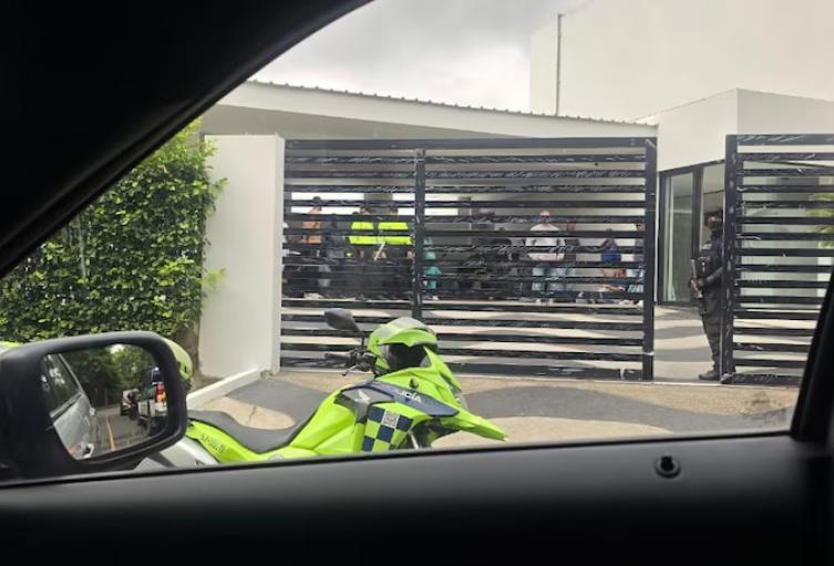 Allanan casa de Benedetti 